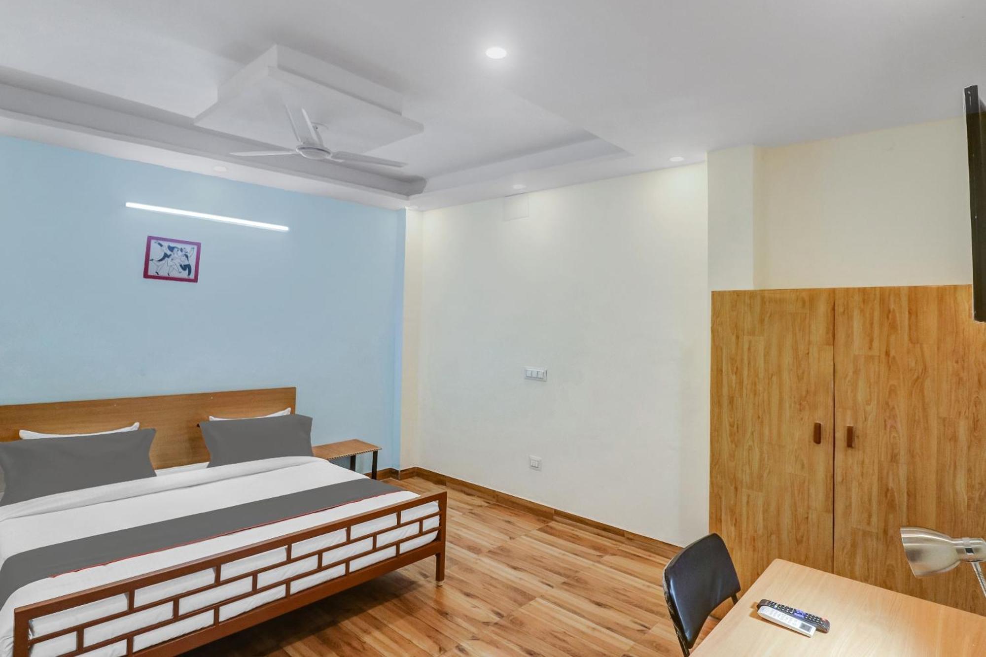 Super Capital O Moody Inn Delhi  Buitenkant foto